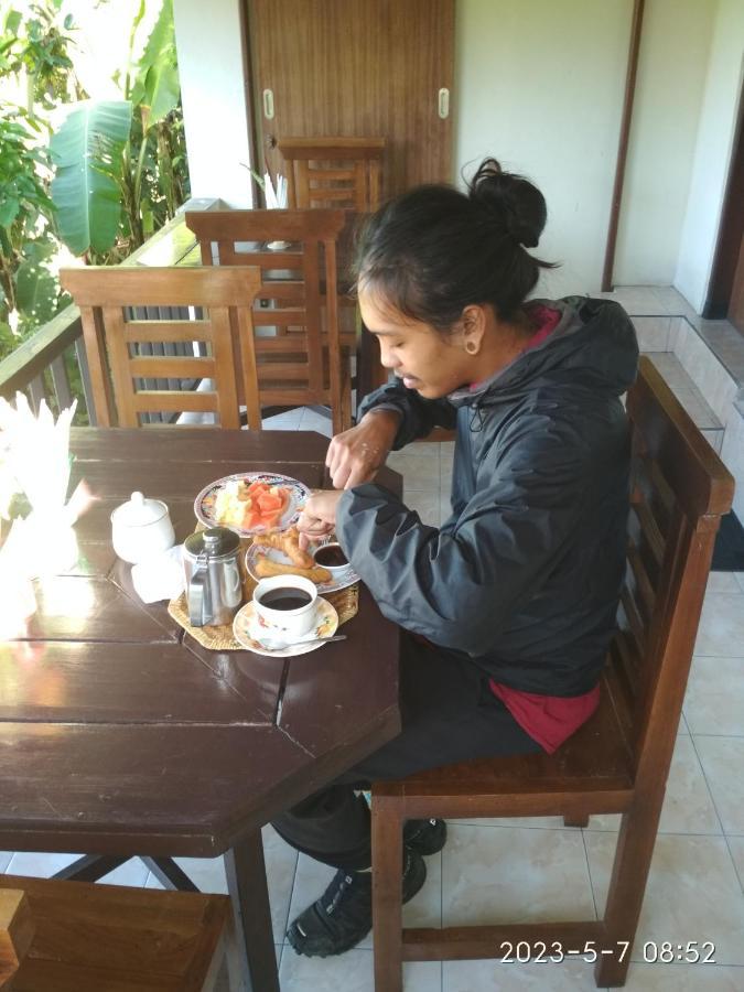 Made Homestay Munduk Exterior photo
