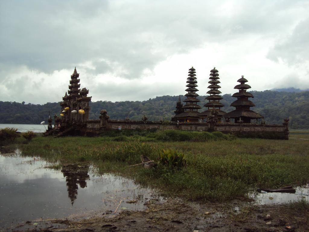 Made Homestay Munduk Exterior photo